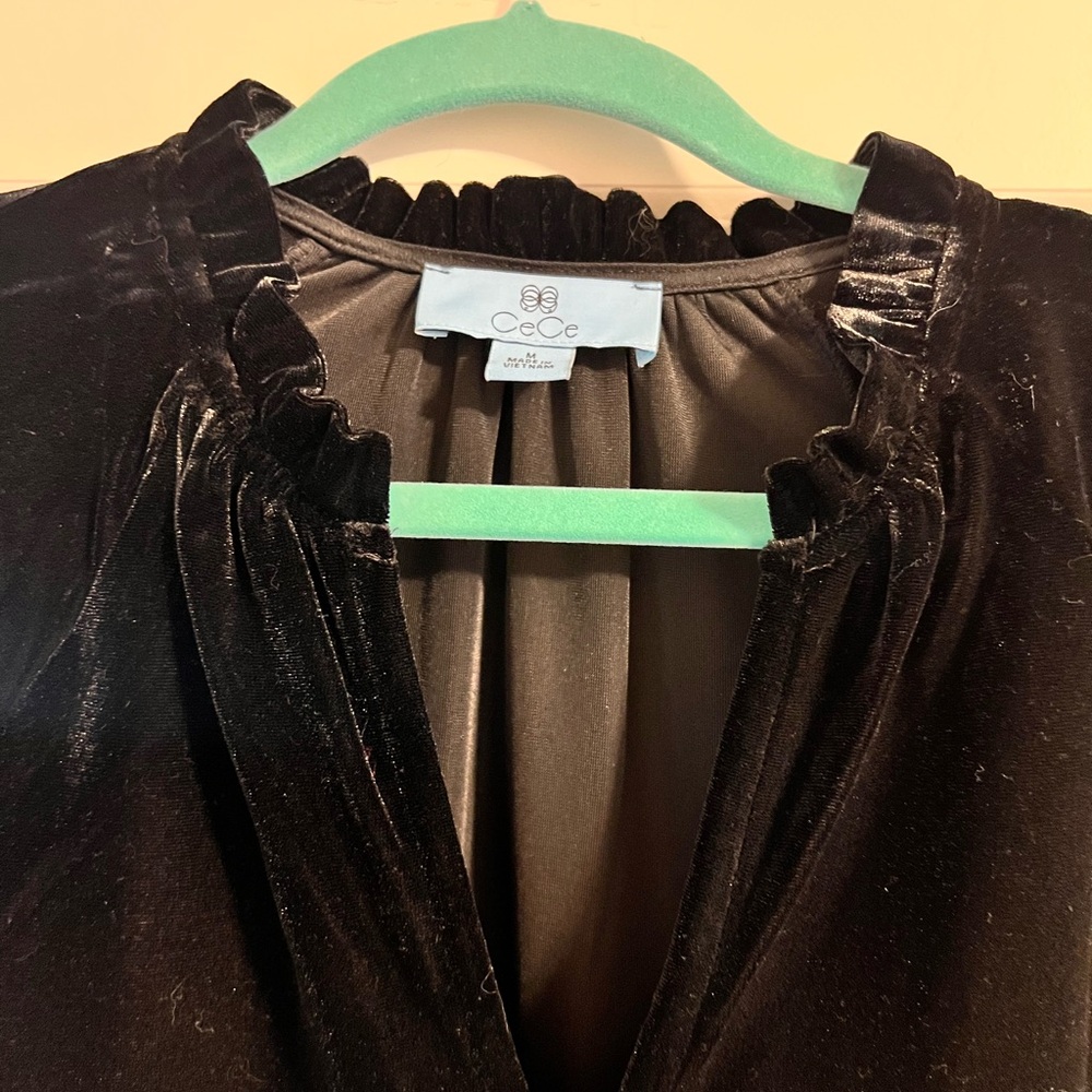 NWT CeCe Black Velvet Long Sleeve Babydoll Dress - Picture 2 of 4